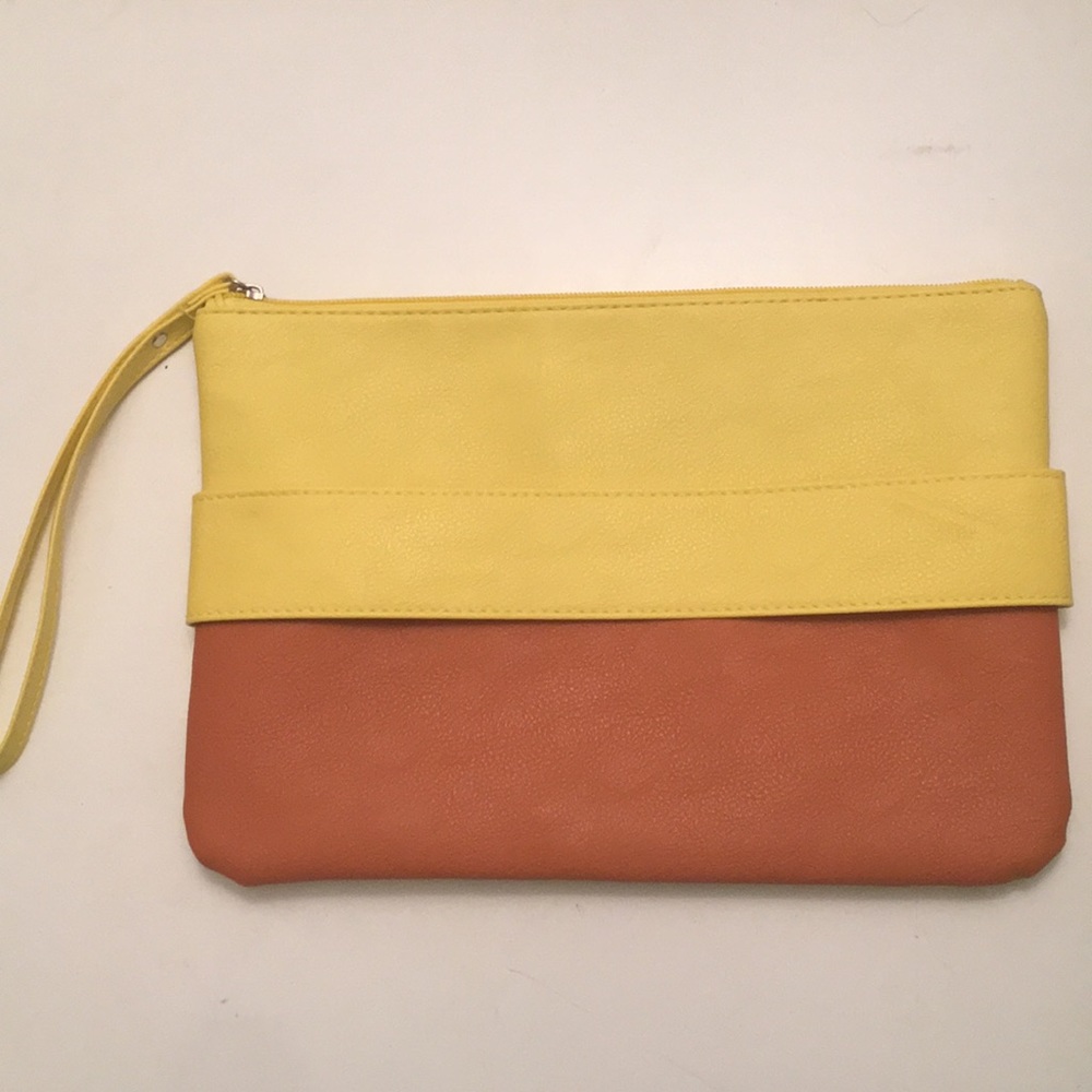 Yellow and Tan Badiya Large Wristlet
